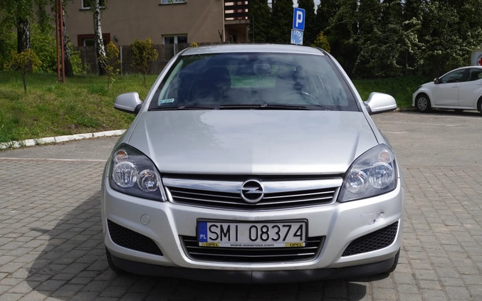 Opel Astra cena 9999 przebieg: 341000, rok produkcji 2010 z Katowice małe 631